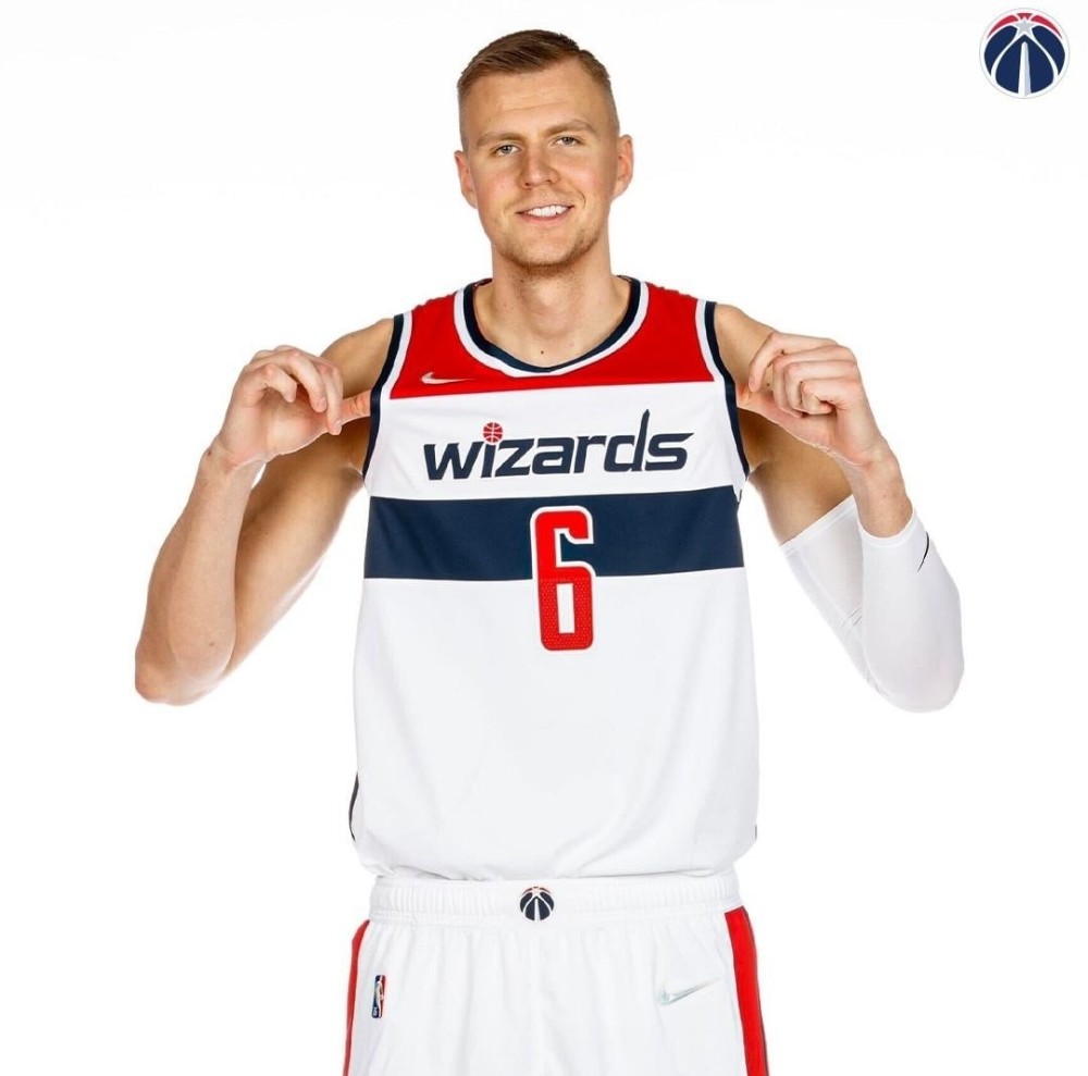 季后赛巅峰对决！祁连独角兽队险胜泰山鲨队队，举重赛场再起波澜；(热身赛张继科5局险胜19岁小将)