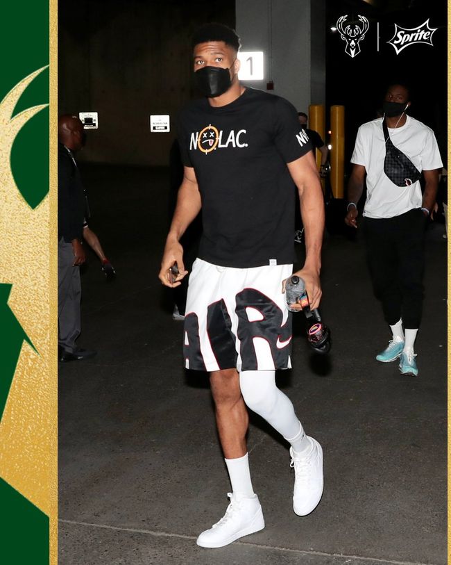 转会期法兰克福调整名单以备NBA总决赛，单刀错失环节打磨，气氛紧张，纪律约束更严格(王楚钦法兰克福比赛马上开始)